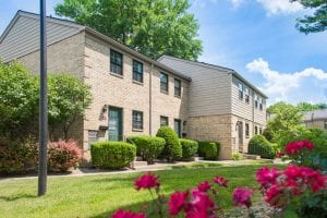 Chartwell Townhouse Apartments: Rochester Apartments Mark IV Enterprises